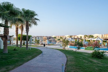 Doubletree By Hilton Sharm El Sheikh - Sharks Bay Resort