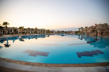 Doubletree By Hilton Sharm El Sheikh - Sharks Bay Resort