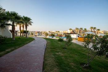 Doubletree By Hilton Sharm El Sheikh - Sharks Bay Resort