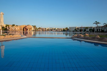 Doubletree By Hilton Sharm El Sheikh - Sharks Bay Resort