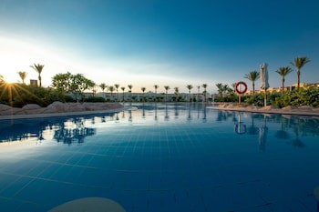 Doubletree By Hilton Sharm El Sheikh - Sharks Bay Resort