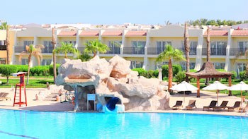 Doubletree By Hilton Sharm El Sheikh - Sharks Bay Resort