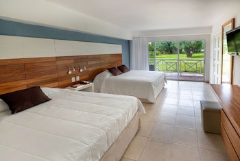 Viva Fortuna Beach By Wyndham, A Trademark All Inclusive