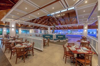Viva Fortuna Beach By Wyndham, A Trademark All Inclusive