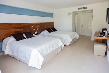 Viva Fortuna Beach By Wyndham, A Trademark All Inclusive