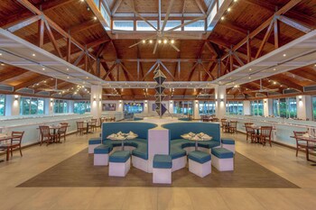 Viva Fortuna Beach By Wyndham, A Trademark All Inclusive