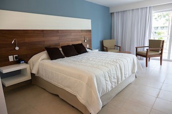 Viva Fortuna Beach By Wyndham, A Trademark All Inclusive