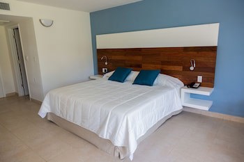 Viva Fortuna Beach By Wyndham, A Trademark All Inclusive