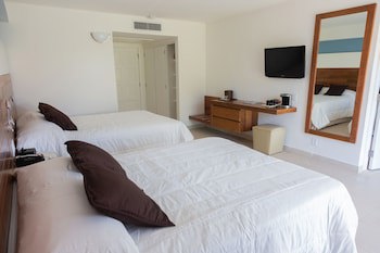 Viva Fortuna Beach By Wyndham, A Trademark All Inclusive