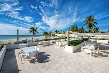 Viva Fortuna Beach By Wyndham, A Trademark All Inclusive