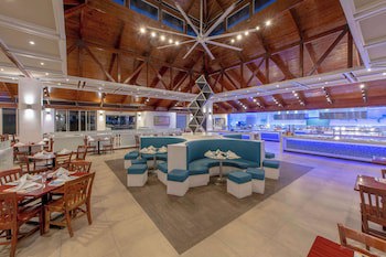 Viva Fortuna Beach By Wyndham, A Trademark All Inclusive