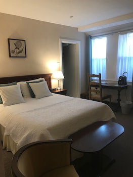 Mansfield House Hotel