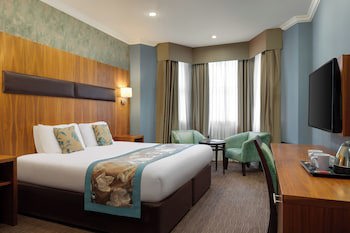 Ramada By Wyndham Cheltenham