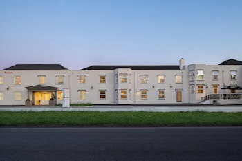 Ramada By Wyndham Cheltenham
