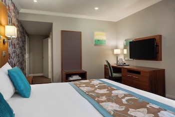 Ramada By Wyndham Cheltenham