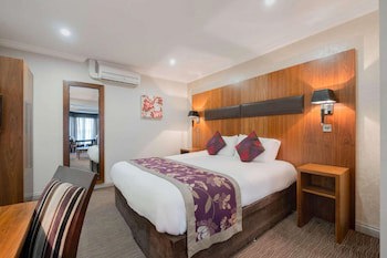 Ramada By Wyndham Cheltenham