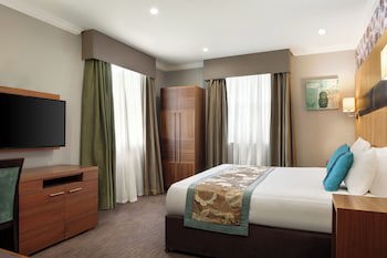 Ramada By Wyndham Cheltenham