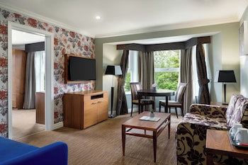 Ramada By Wyndham Cheltenham