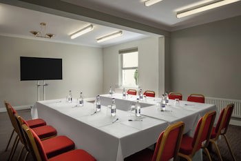 Ramada By Wyndham Cheltenham