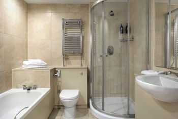 Ramada By Wyndham Cheltenham