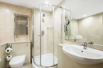 Ramada By Wyndham Cheltenham