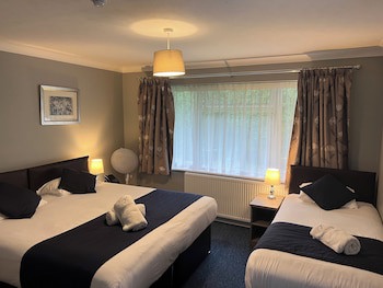 The Corner House Hotel Gatwick