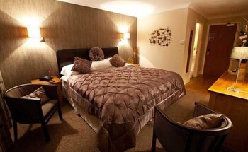 Supreme Inn