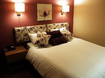 Supreme Inn