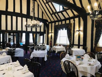 Brook Red Lion Hotel