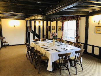 Brook Red Lion Hotel