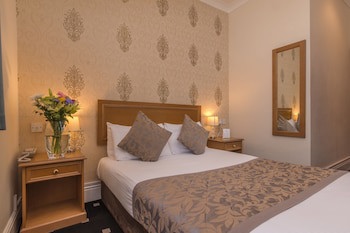 Bridge House Hotel