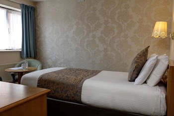 Bridge House Hotel