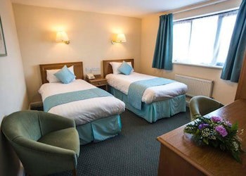 Bridge House Hotel