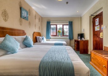 Bridge House Hotel