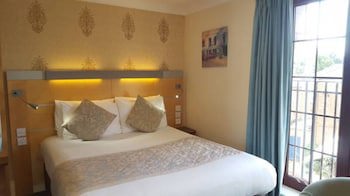 Bridge House Hotel