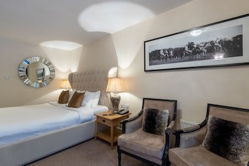 Lakes Hotel And Spa