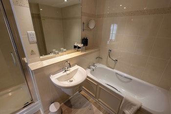 Albrighton Hall Hotel And Spa, A Member Of Radisson Individuals