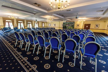 Albrighton Hall Hotel And Spa, A Member Of Radisson Individuals