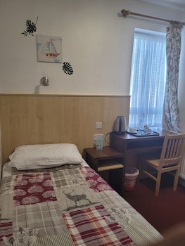 The Gatwick White House Hotel