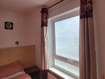 The Gatwick White House Hotel