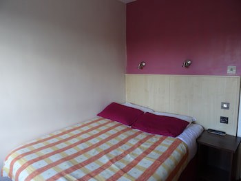 The Gatwick White House Hotel