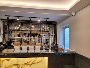 The Gatwick White House Hotel