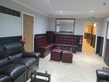 The Gatwick White House Hotel
