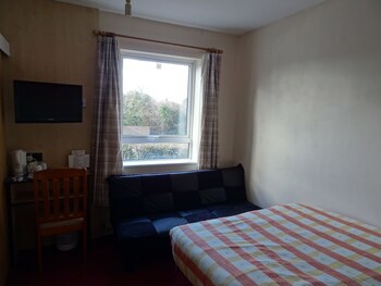 The Gatwick White House Hotel