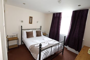 Aylesbray Lodge