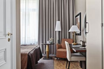 Elite Hotel Knaust