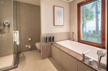 Hilton Mauritius Resort & Spa