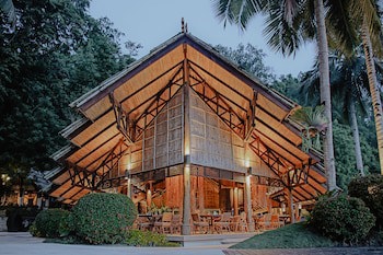 Pearl Farm Beach Resort