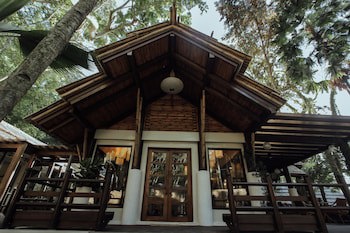 Pearl Farm Beach Resort