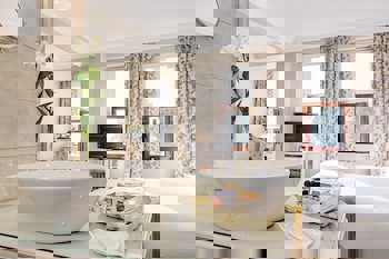 Arena Hotel - Special Class